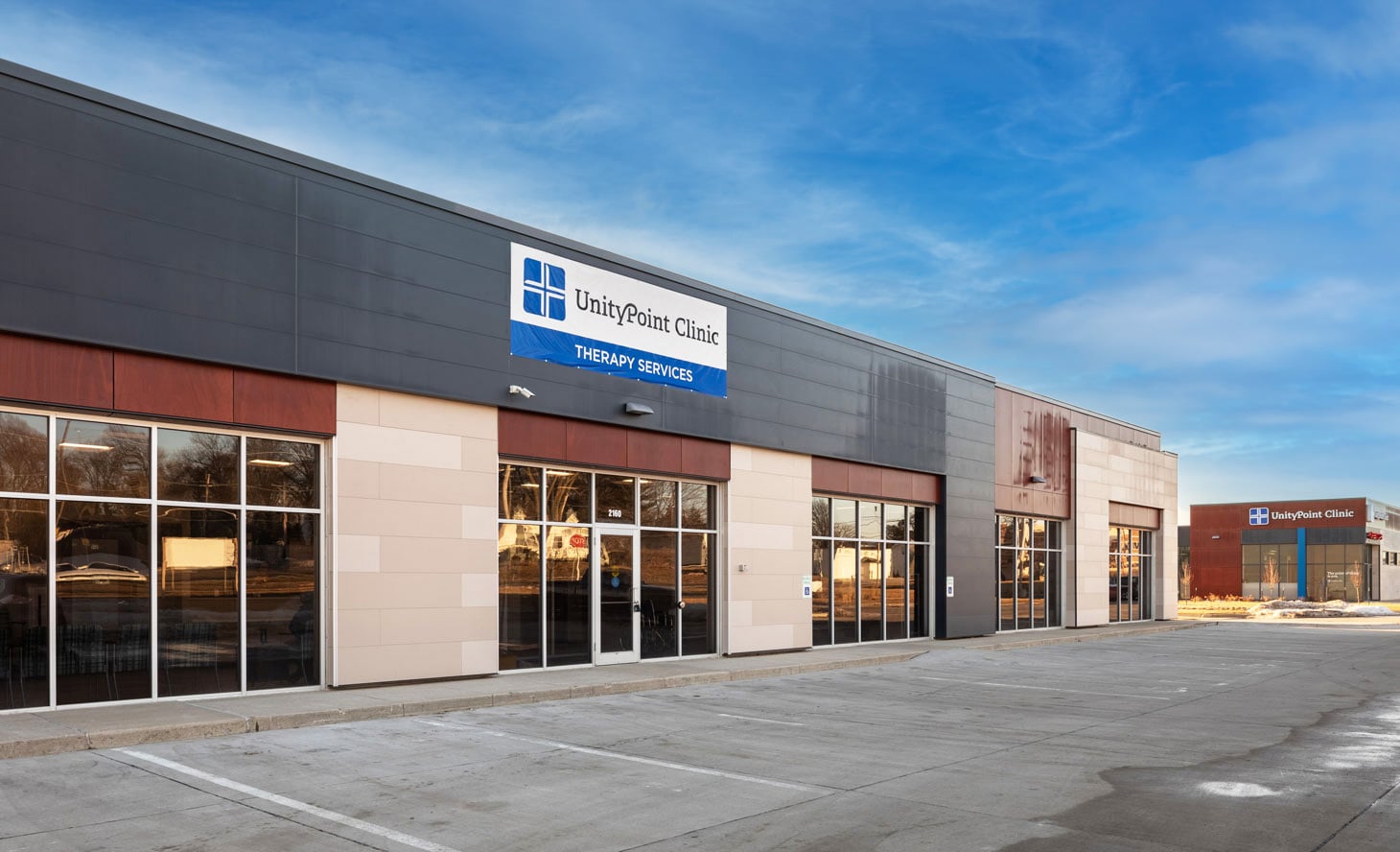 Kirk Gross Company — UnityPoint Clinic physical therapy facility exterior — Waterloo Iowa